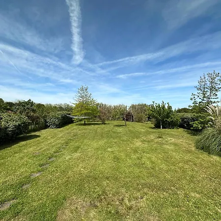 Maison Familiale Proche Plage, Marché&commerces - 6 Pers. Classée 3 étoiles La Brée-les-Bains