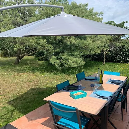 Maison Oleron 3 Chambres, Jardin Et Cheminee, Plage A Pied * La Brée-les-Bains